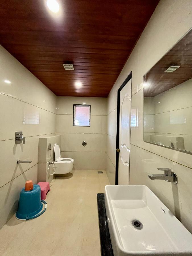 Hotel Jeet Paradise Phaltan Экстерьер фото